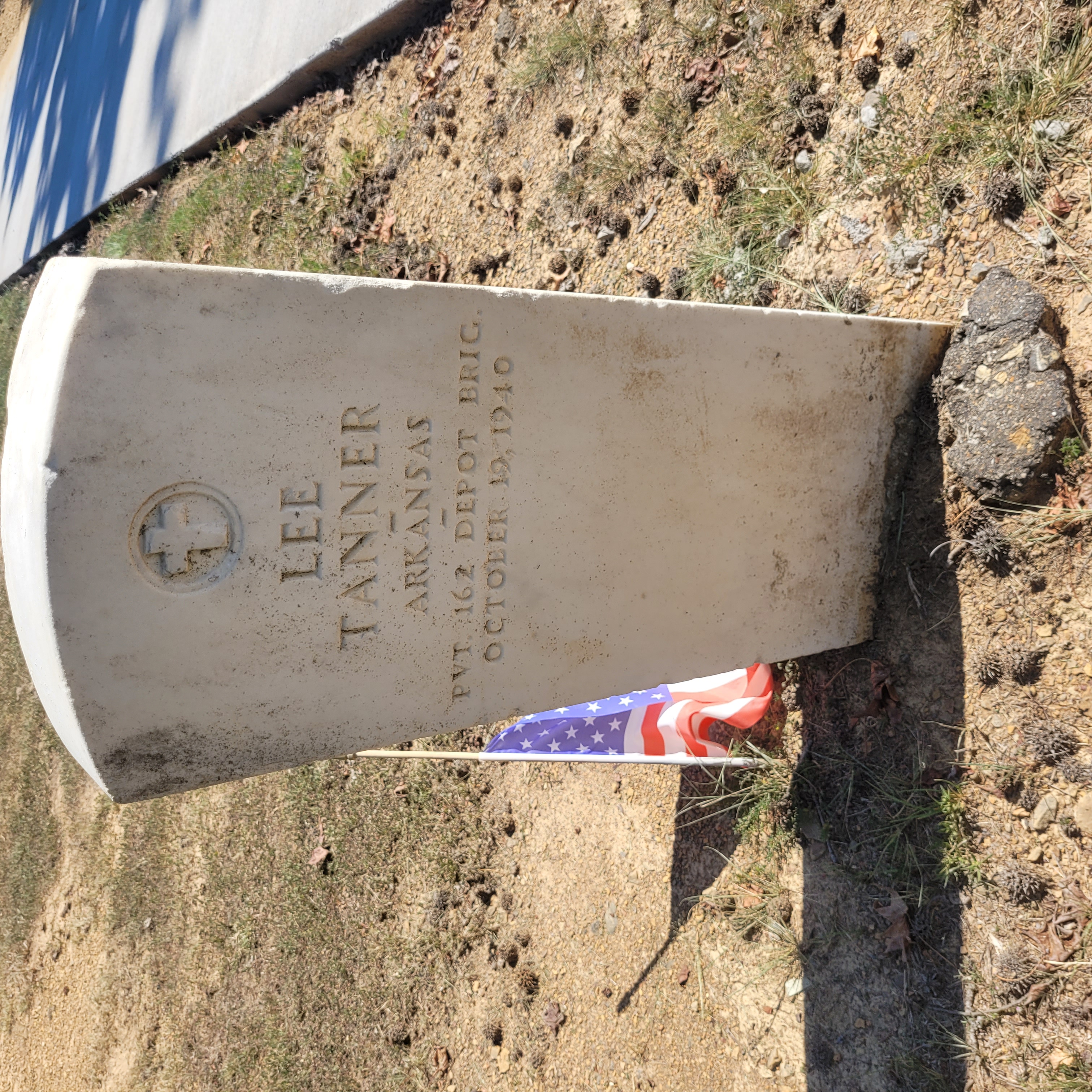 Headstone of Lee Tanner